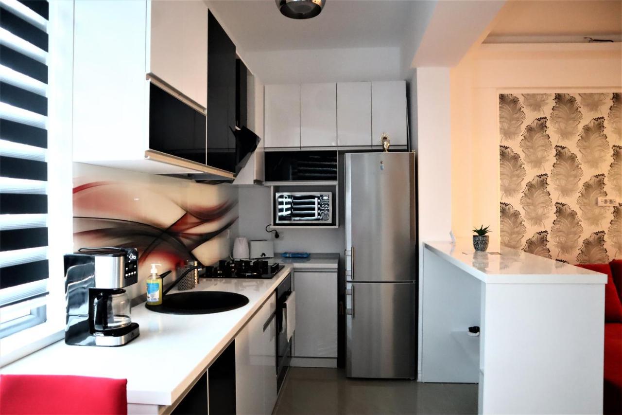 Thomas Luxury Apartment นาโวดาริ ภายนอก รูปภาพ