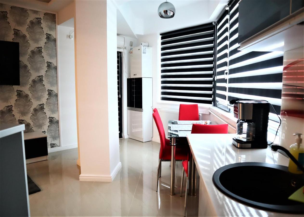Thomas Luxury Apartment นาโวดาริ ภายนอก รูปภาพ