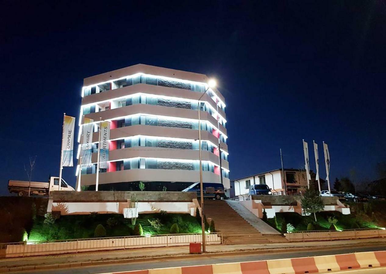 Thomas Luxury Apartment นาโวดาริ ภายนอก รูปภาพ